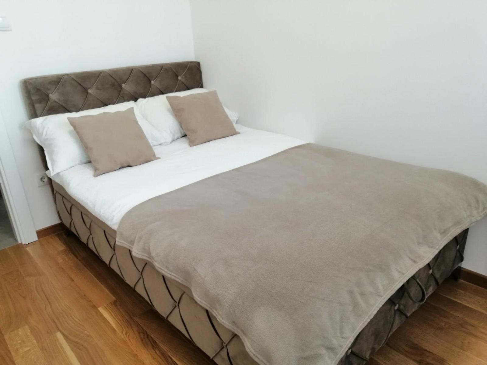 Stan Na Dan Ada Banjaluka Appartement *